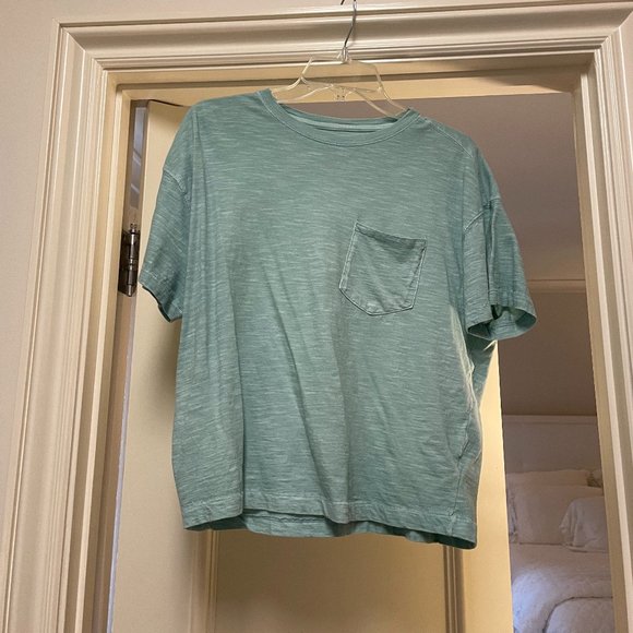 Universal Thread Tops Universal Thread Boxy Tshirt Poshmark